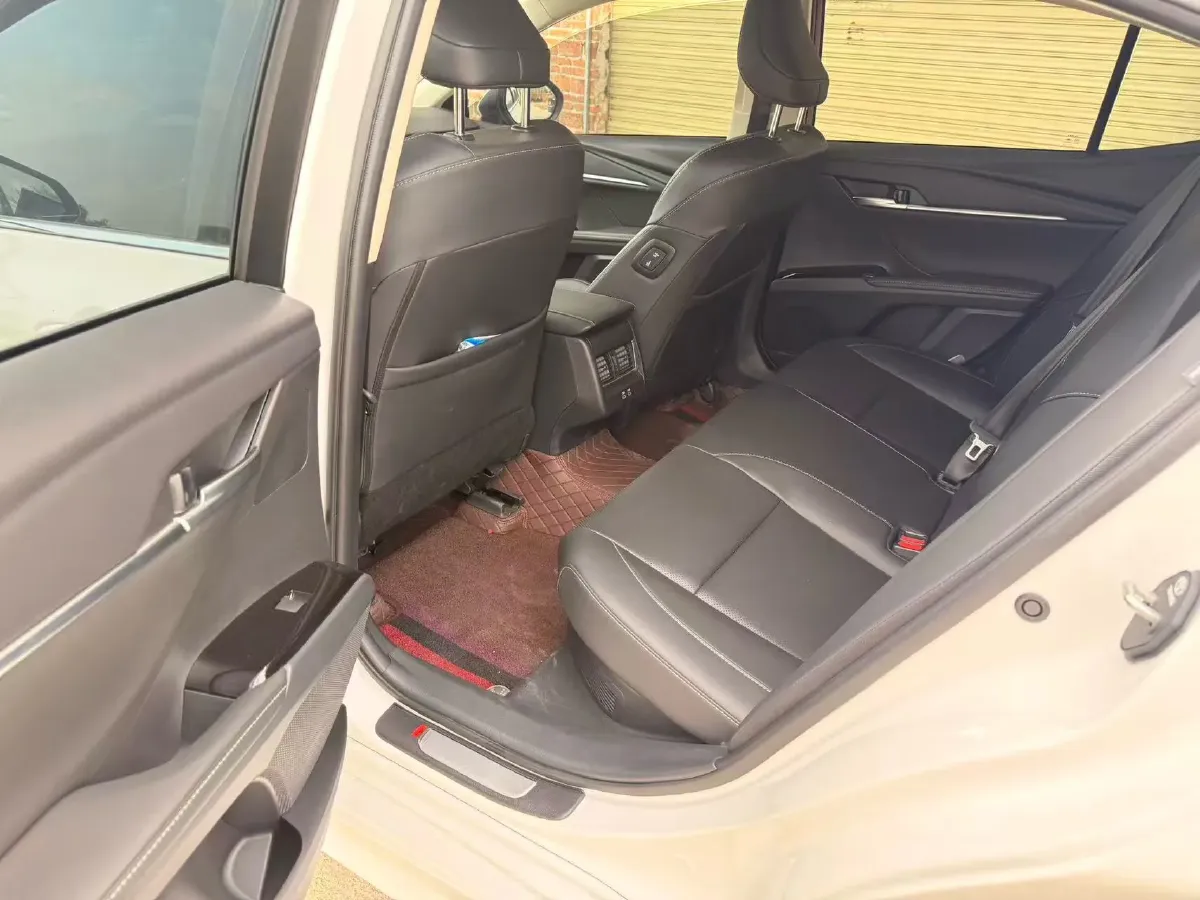 2025 Toyota Camry 2.0L 152HP L4 E-CVT Hybrid,autocango,china used car exporter,china ev exporter,chinese used car exporter,chinese used ev exporter