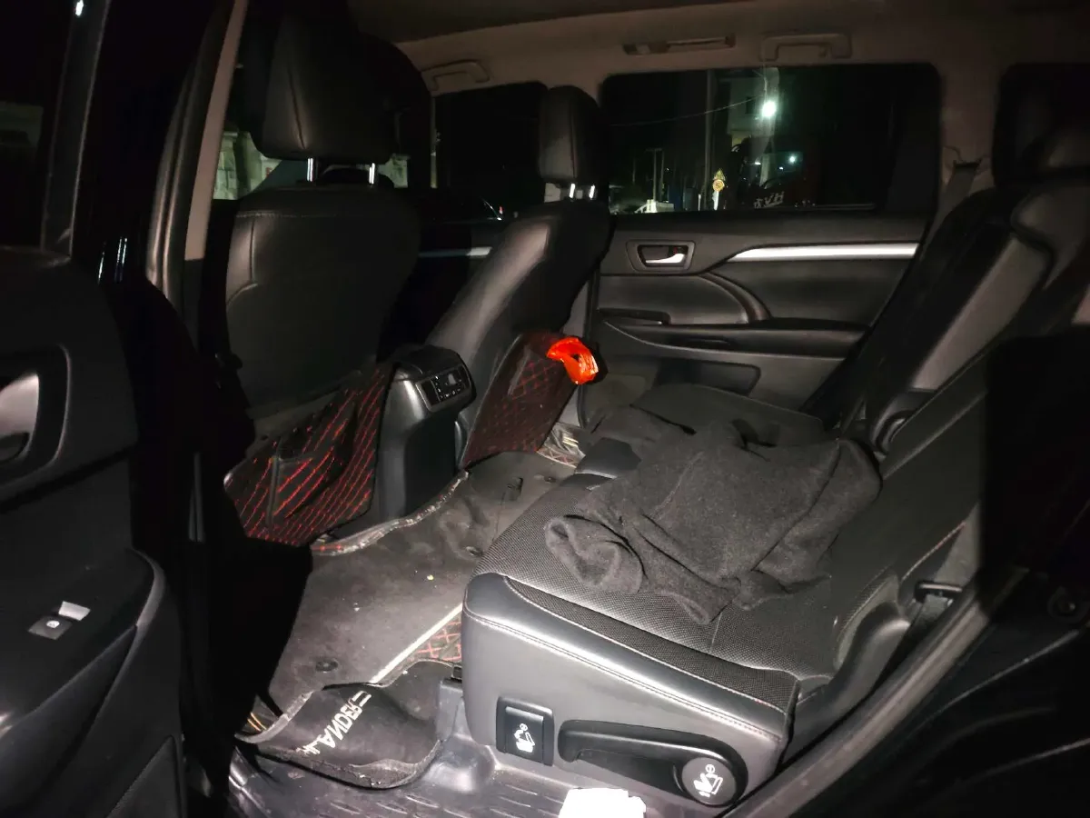 2021 Toyota Highlander 2.0T 220HP L4 6AT,autocango,china used car exporter,china ev exporter,chinese used car exporter,chinese used ev exporter