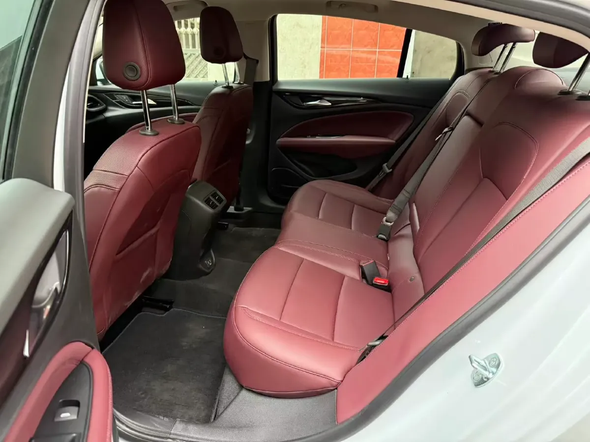 2025 Buick Regal 2.0T 237HP L4 9AT,autocango,china used car exporter,china ev exporter,chinese used car exporter,chinese used ev exporter