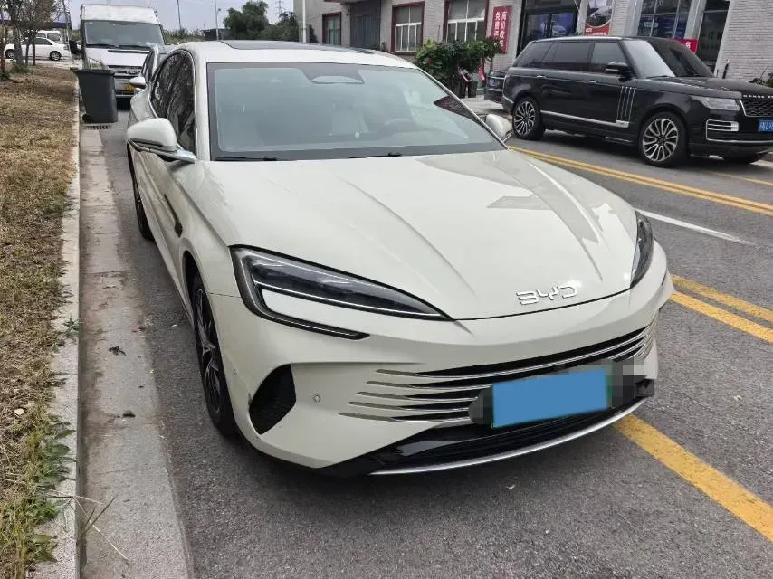 2025 BYD Seal07 DM-i 1.5L 101HP L4 E-CVT PHEV 17.6KWH,autocango,china used car exporter,china ev exporter,chinese used car exporter,chinese used ev exporter
