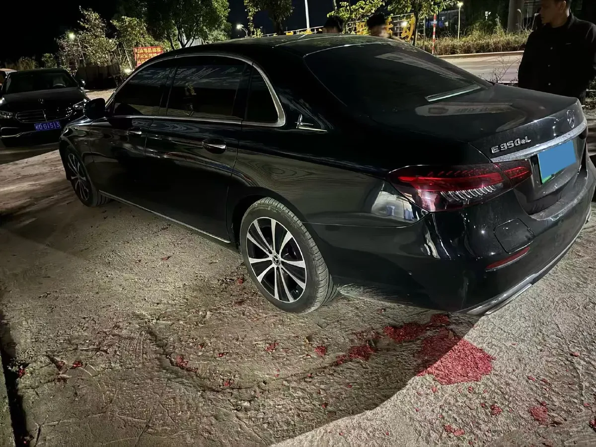 2021 Mercedes-Benz E Class 2.0T 211HP L4 9AT PHEV 25.4KWH,autocango,china used car exporter,china ev exporter,chinese used car exporter,chinese used ev exporter