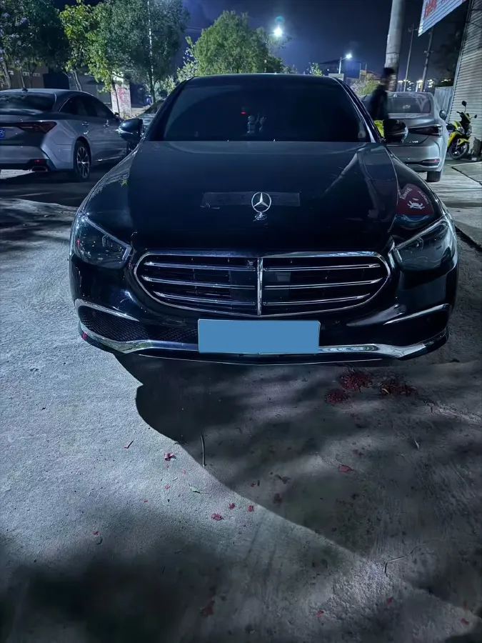 2021 Mercedes-Benz E Class 2.0T 211HP L4 9AT PHEV 25.4KWH,autocango,china used car exporter,china ev exporter,chinese used car exporter,chinese used ev exporter