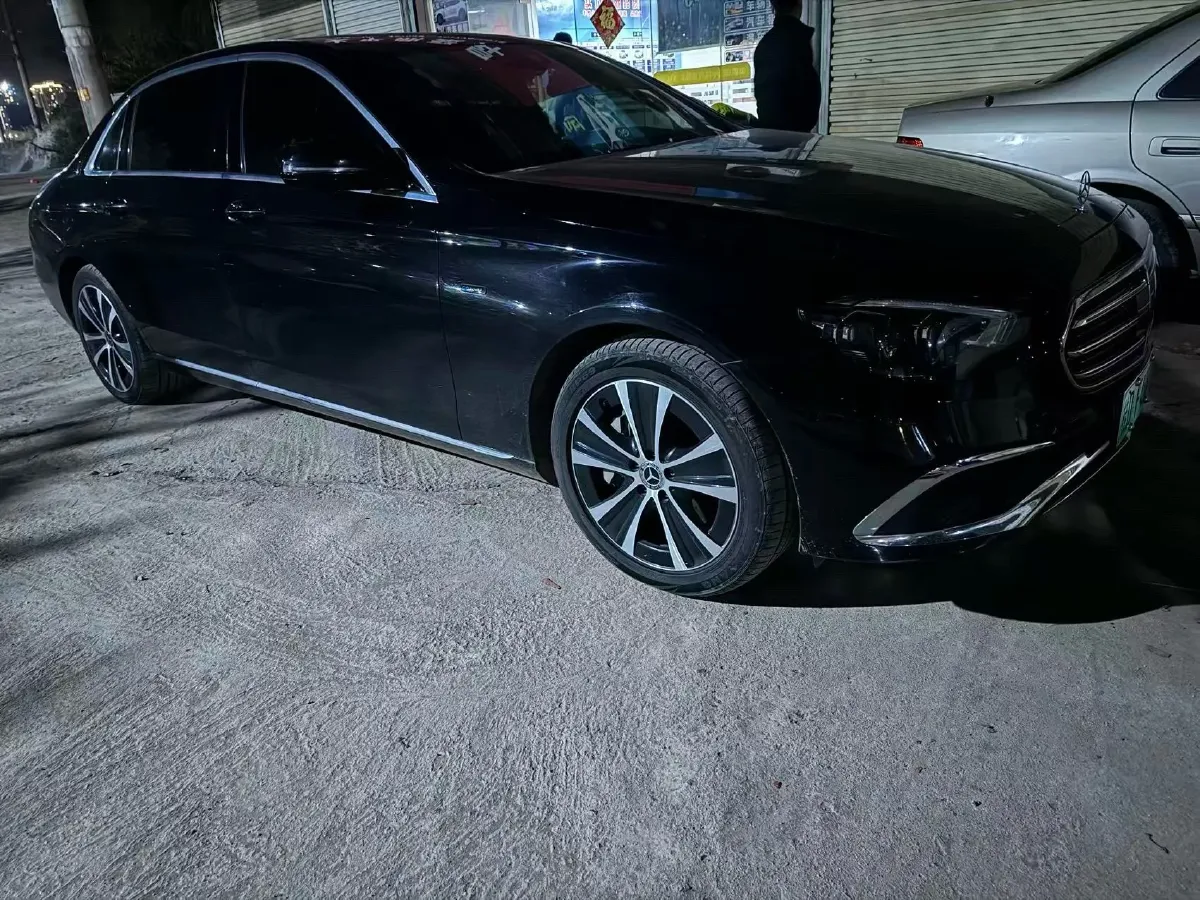 2021 Mercedes-Benz E Class 2.0T 211HP L4 9AT PHEV 25.4KWH,autocango,china used car exporter,china ev exporter,chinese used car exporter,chinese used ev exporter