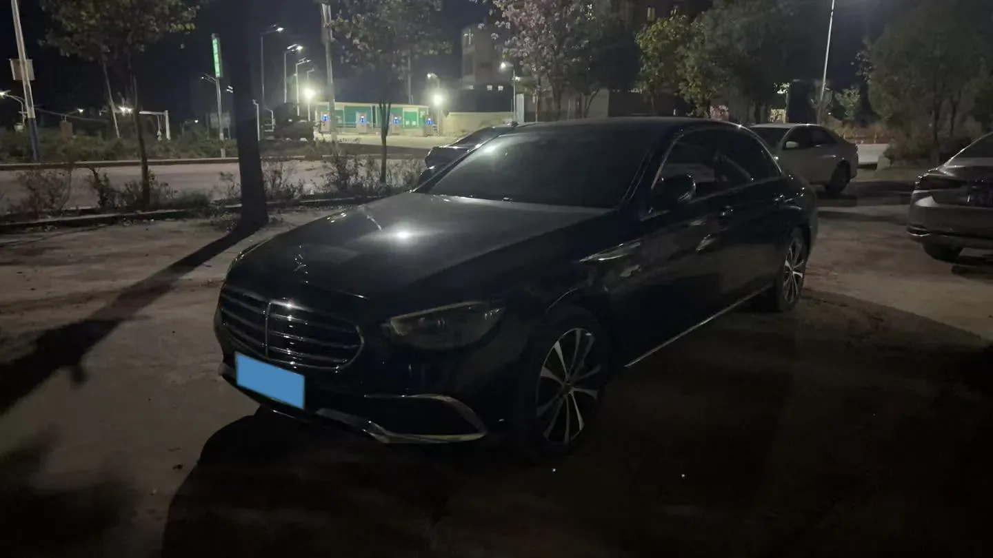 2021 Mercedes-Benz E Class 2.0T 211HP L4 9AT PHEV 25.4KWH,autocango,china used car exporter,china ev exporter,chinese used car exporter,chinese used ev exporter