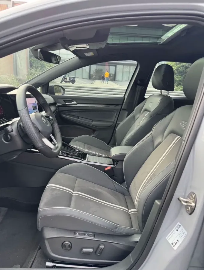 2024 Volkswagen Golf 1.4T 150HP L4 7DCT,autocango,china used car exporter,china ev exporter,chinese used car exporter,chinese used ev exporter