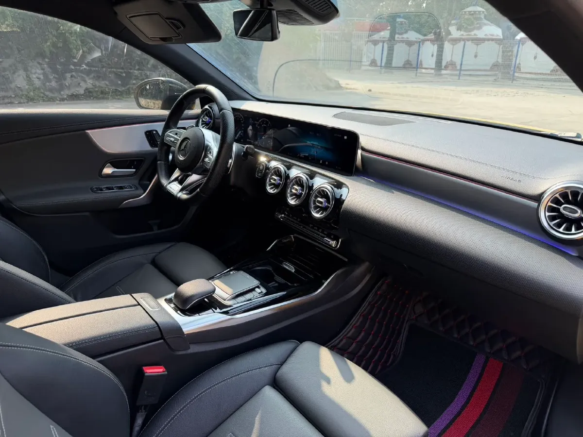 2020 Mercedes-Benz A AMG 2.0T 306HP L4 7DCT,autocango,china used car exporter,china ev exporter,chinese used car exporter,chinese used ev exporter