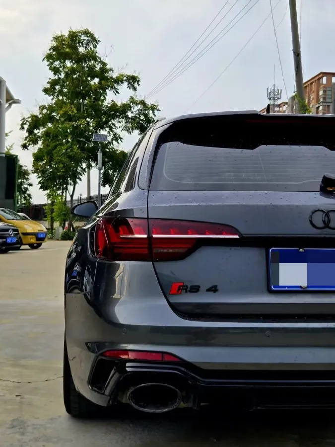 2021 Audi RS 4 2.9T 450HP V6 8AT,autocango,china used car exporter,china ev exporter,chinese used car exporter,chinese used ev exporter