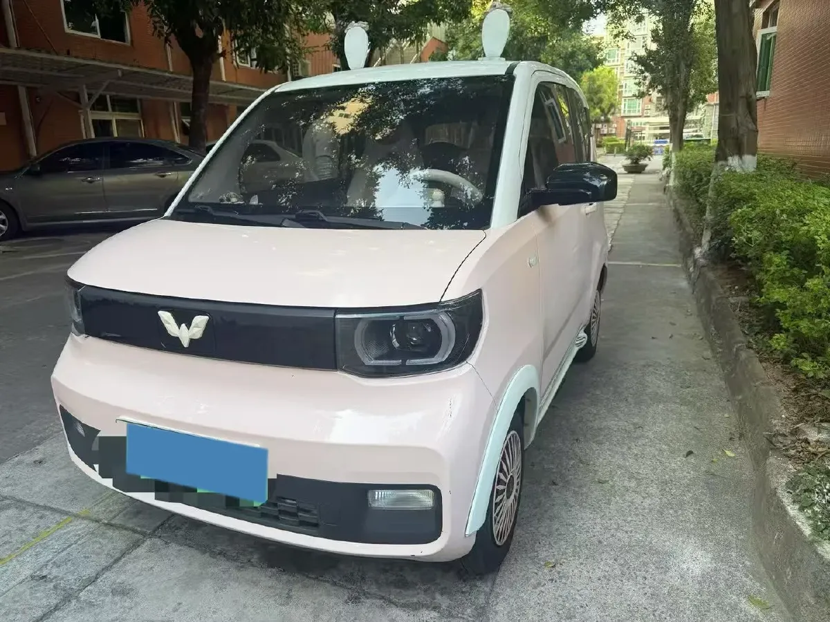 2022 WuLing HongGuang MINI EV BEV 9KWH,autocango,china used car exporter,china ev exporter,chinese used car exporter,chinese used ev exporter