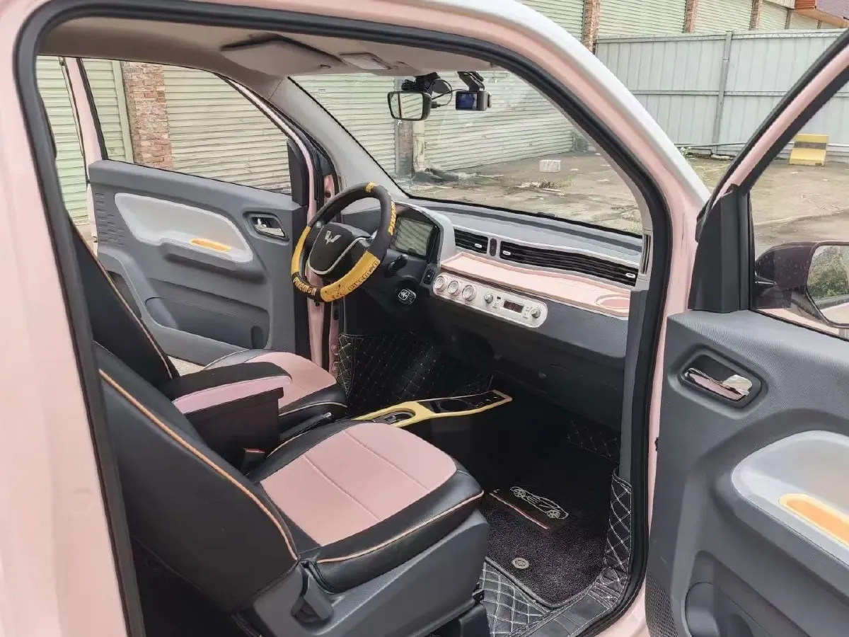 2022 WuLing HongGuang MINI EV BEV 9KWH,autocango,china used car exporter,china ev exporter,chinese used car exporter,chinese used ev exporter