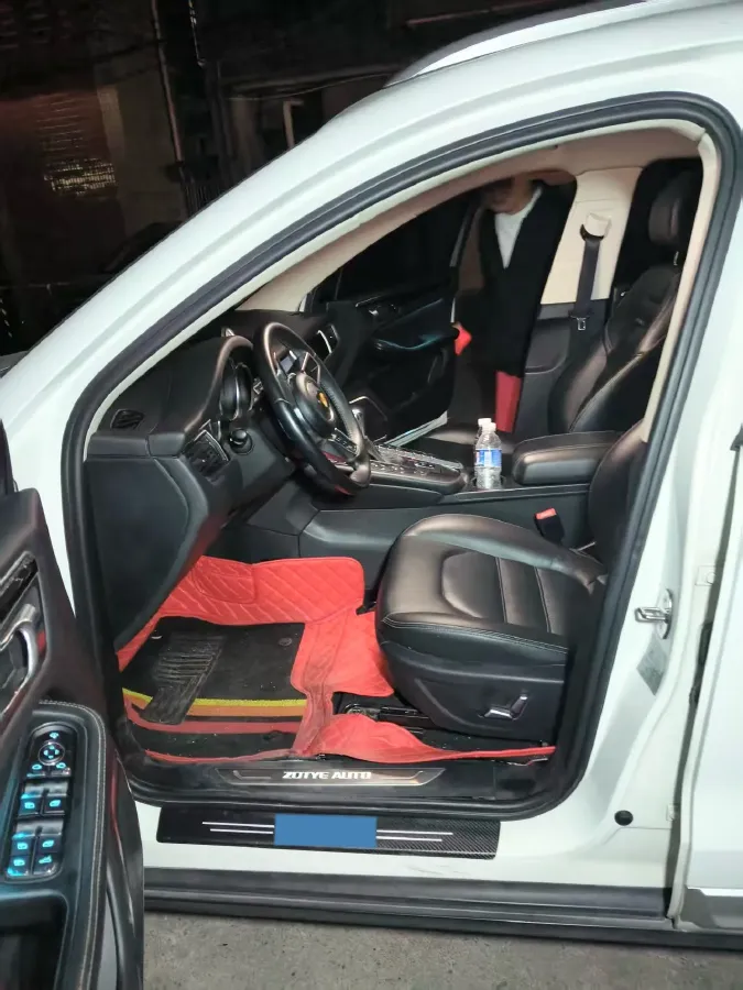 2017 Zotye SR9 2.0T 190HP L4 6DCT,autocango,china used car exporter,china ev exporter,chinese used car exporter,chinese used ev exporter