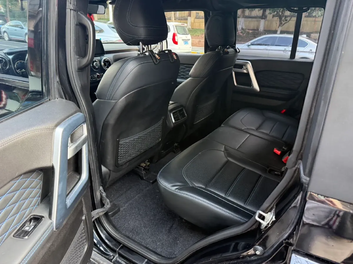 2019 Beijing BJ40 2.3T 231HP L4 6AT,autocango,china used car exporter,china ev exporter,chinese used car exporter,chinese used ev exporter