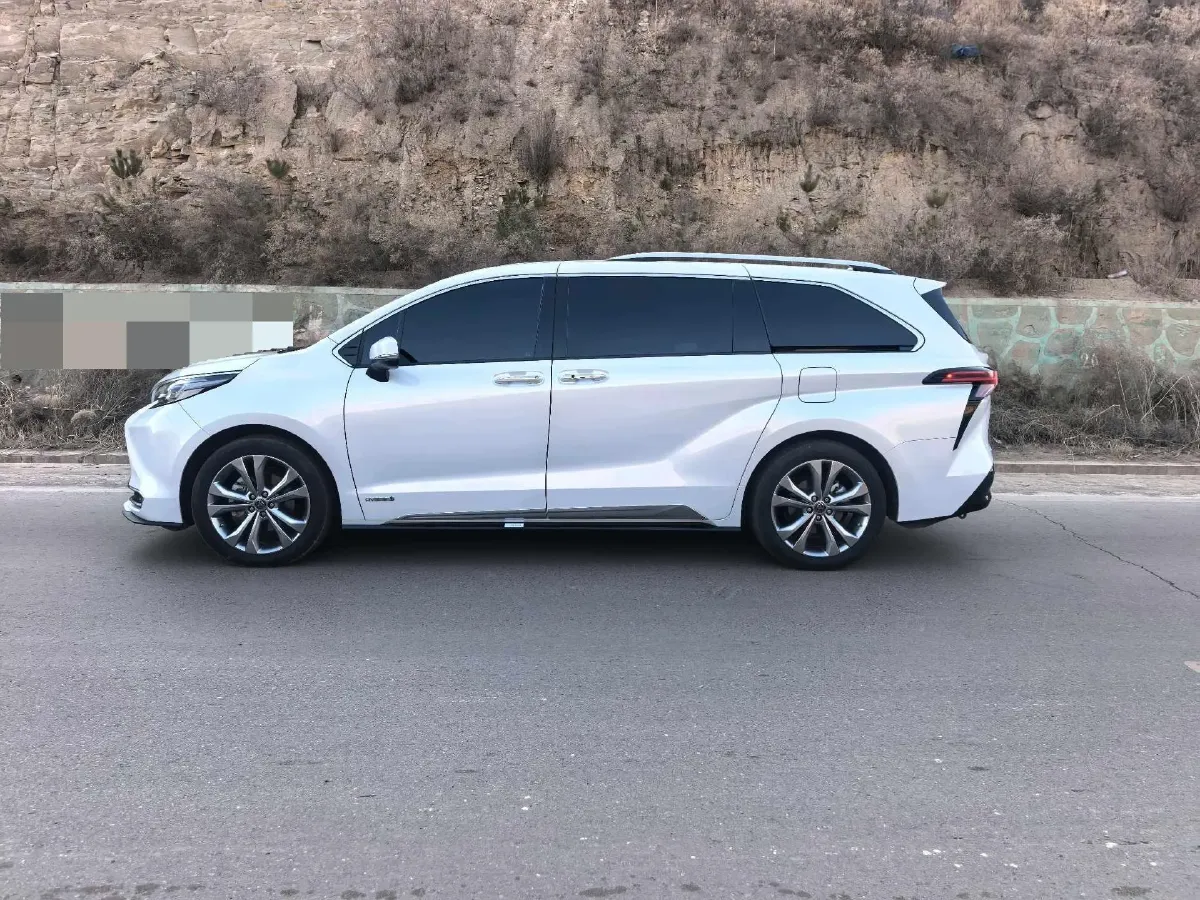 2023 Toyota Sienna 2.5L 189HP L4 E-CVT Hybrid,autocango,china used car exporter,china ev exporter,chinese used car exporter,chinese used ev exporter