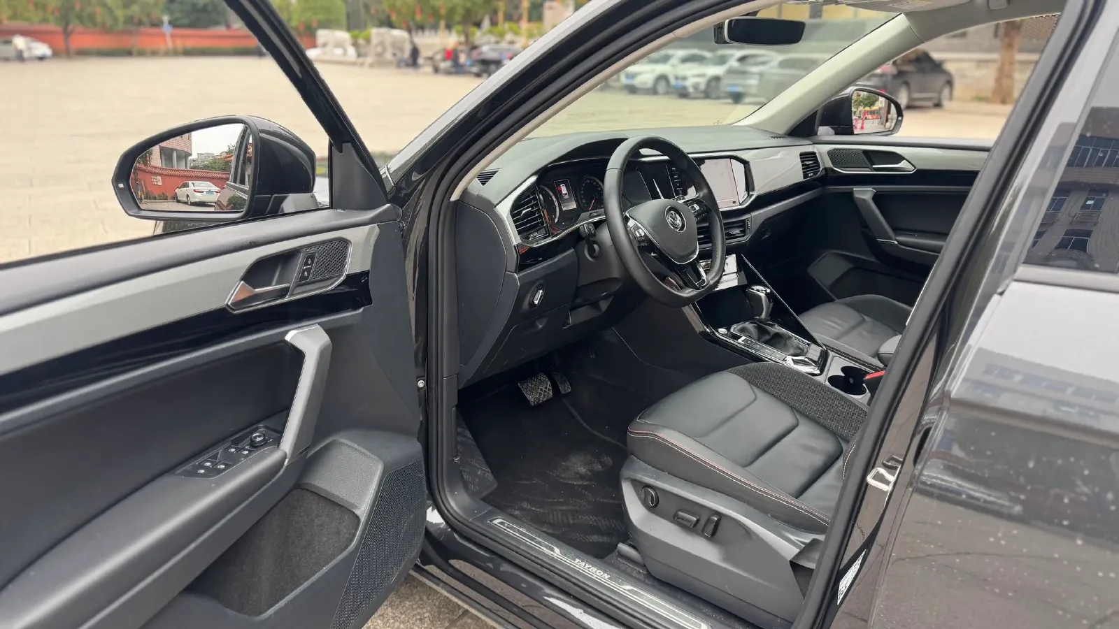 2020 Volkswagen Tayron 2.0T 186HP L4 7DCT,autocango,china used car exporter,china ev exporter,chinese used car exporter,chinese used ev exporter