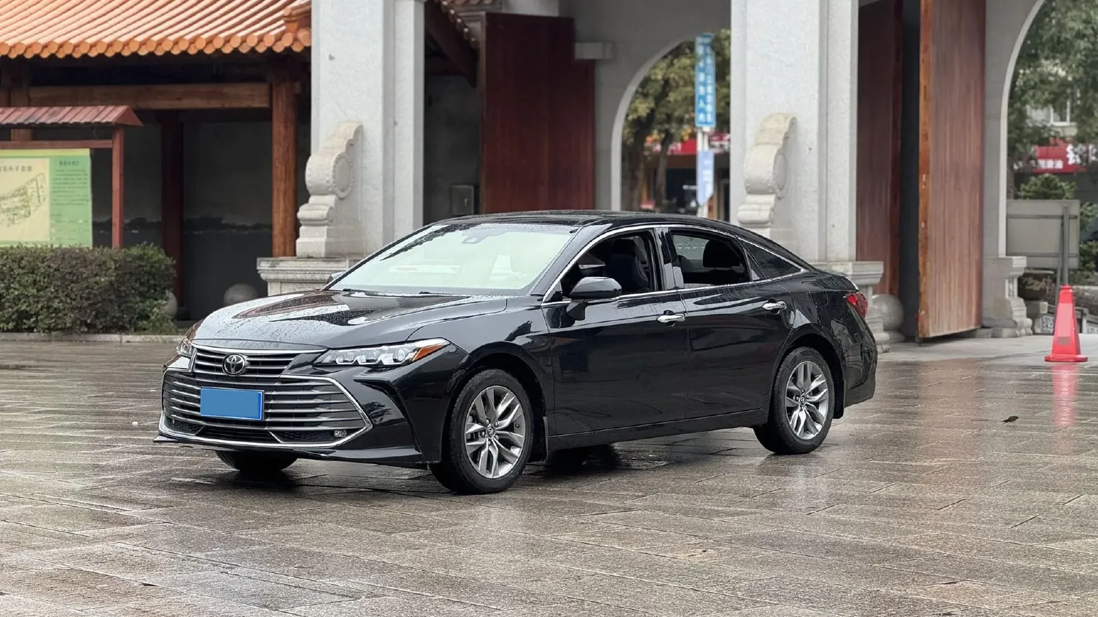 2021 Toyota Avalon 2.5L 209HP L4 8AT,autocango,china used car exporter,china ev exporter,chinese used car exporter,chinese used ev exporter