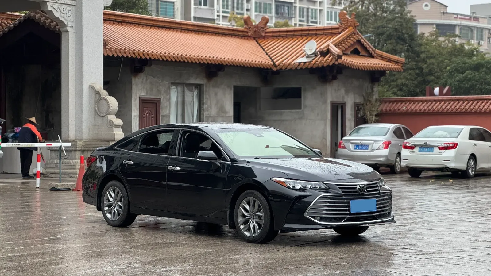2021 Toyota Avalon 2.5L 209HP L4 8AT,autocango,china used car exporter,china ev exporter,chinese used car exporter,chinese used ev exporter