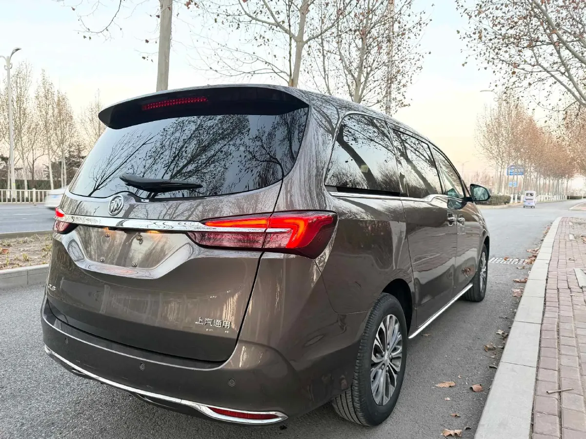 2023 Buick GL8 2.0T 237HP L4 9AT,autocango,china used car exporter,china ev exporter,chinese used car exporter,chinese used ev exporter