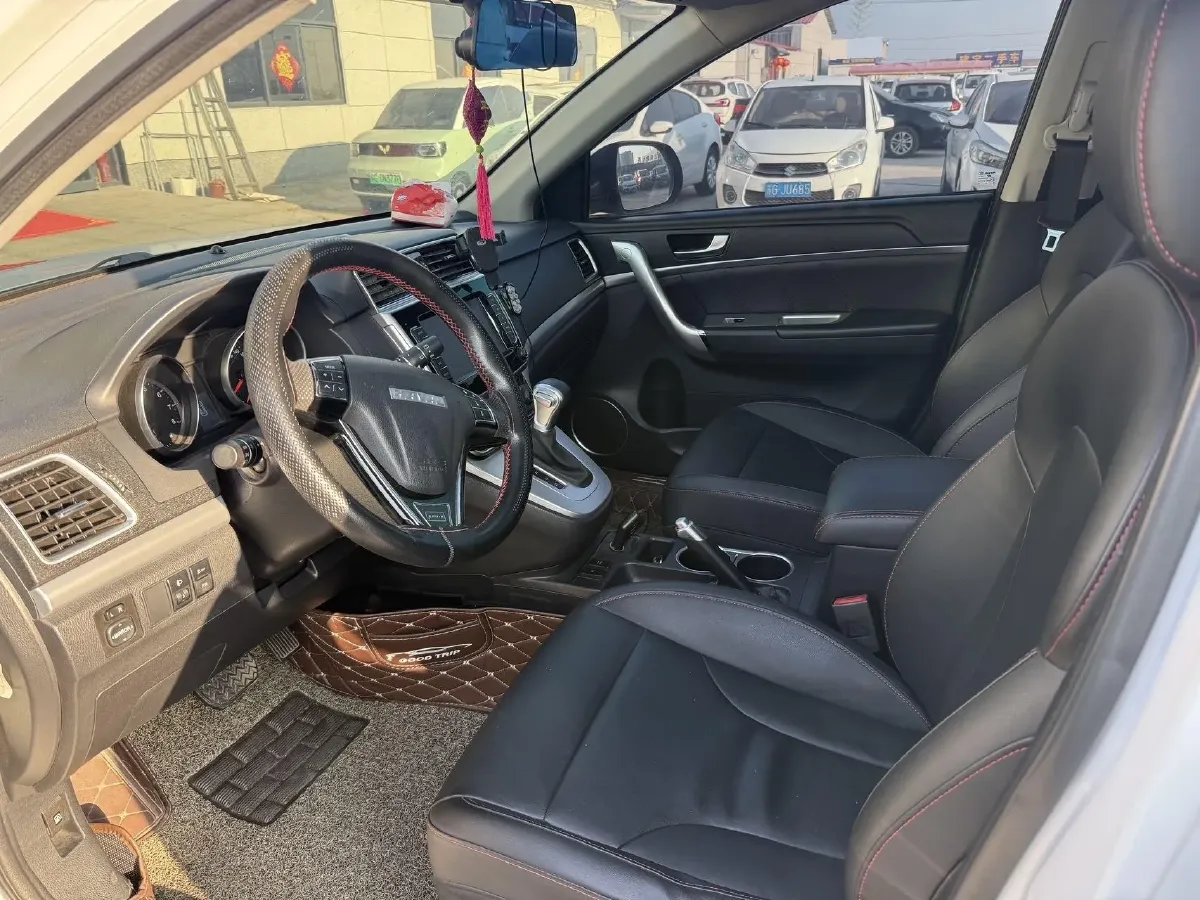 2019 Haval M6 1.5T 150HP L4 7DCT,autocango,china used car exporter,china ev exporter,chinese used car exporter,chinese used ev exporter