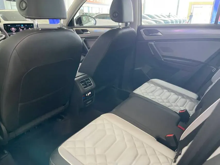 2023 Volkswagen Tayron 2.0T 220HP L4 7DCT,autocango,china used car exporter,china ev exporter,chinese used car exporter,chinese used ev exporter