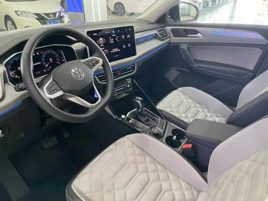 2023 Volkswagen Tayron 2.0T 220HP L4 7DCT,autocango,china used car exporter,china ev exporter,chinese used car exporter,chinese used ev exporter