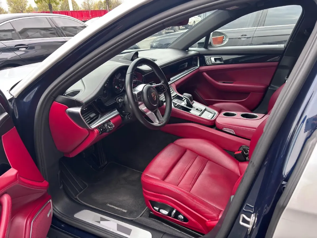 2019 Porsche Panamera 2.9T 330HP V6 8DCT,autocango,china used car exporter,china ev exporter,chinese used car exporter,chinese used ev exporter