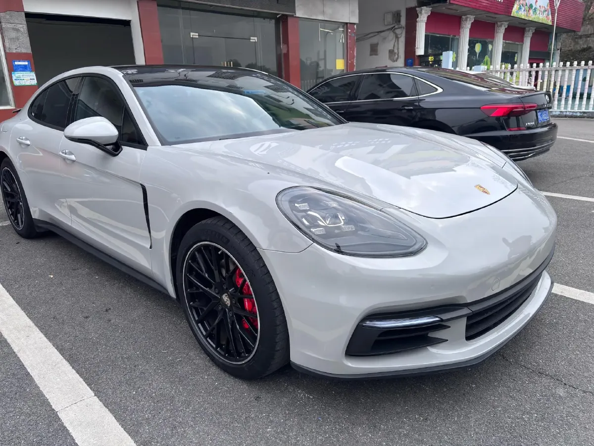 2019 Porsche Panamera 2.9T 330HP V6 8DCT,autocango,china used car exporter,china ev exporter,chinese used car exporter,chinese used ev exporter
