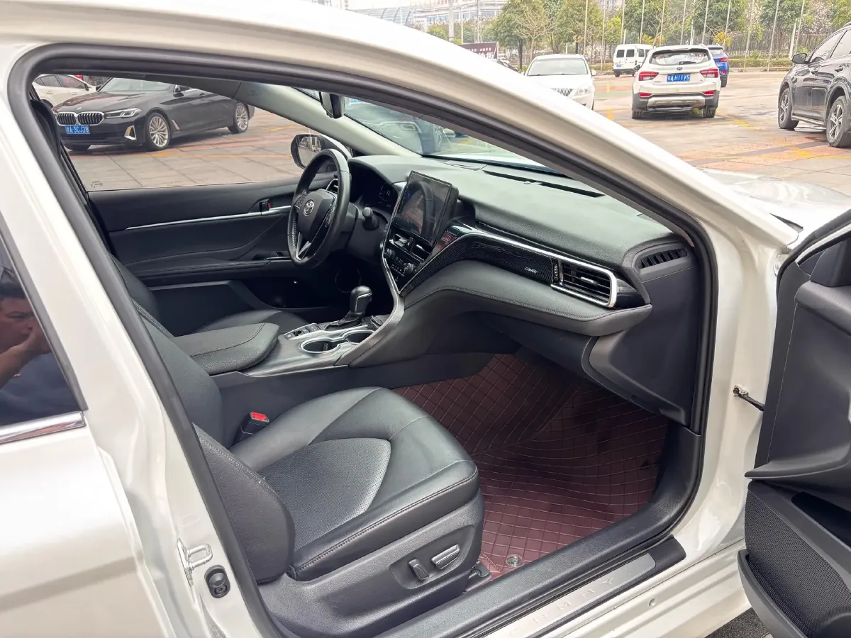 2021 Toyota Camry 2.5L 209HP L4 8AT,autocango,china used car exporter,china ev exporter,chinese used car exporter,chinese used ev exporter