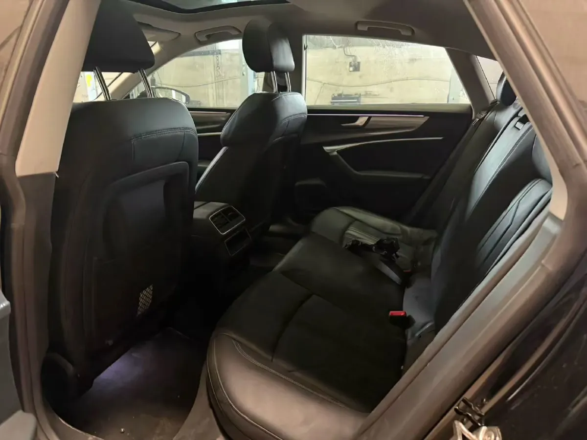 2020 Audi A7 2.0T 245HP L4 7DCT,autocango,china used car exporter,china ev exporter,chinese used car exporter,chinese used ev exporter