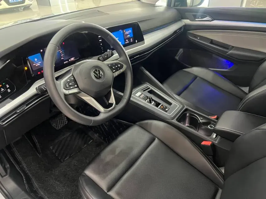 2023 Volkswagen Golf 1.4T 150HP L4 7DCT,autocango,china used car exporter,china ev exporter,chinese used car exporter,chinese used ev exporter