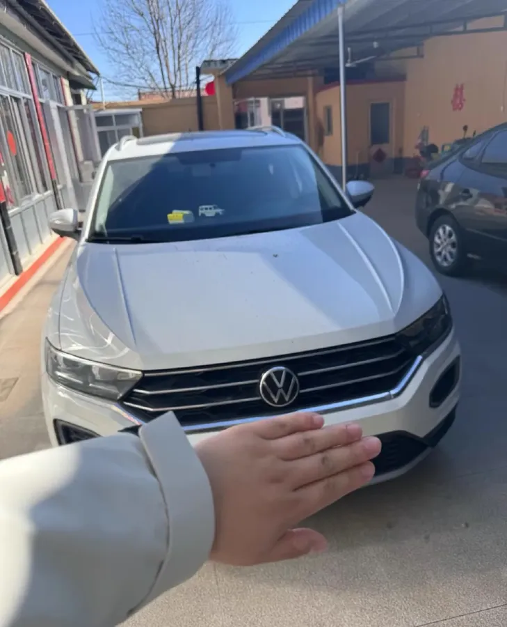 2022 Volkswagen T-Roc 1.4T 150HP L4 7DCT,autocango,china used car exporter,china ev exporter,chinese used car exporter,chinese used ev exporter