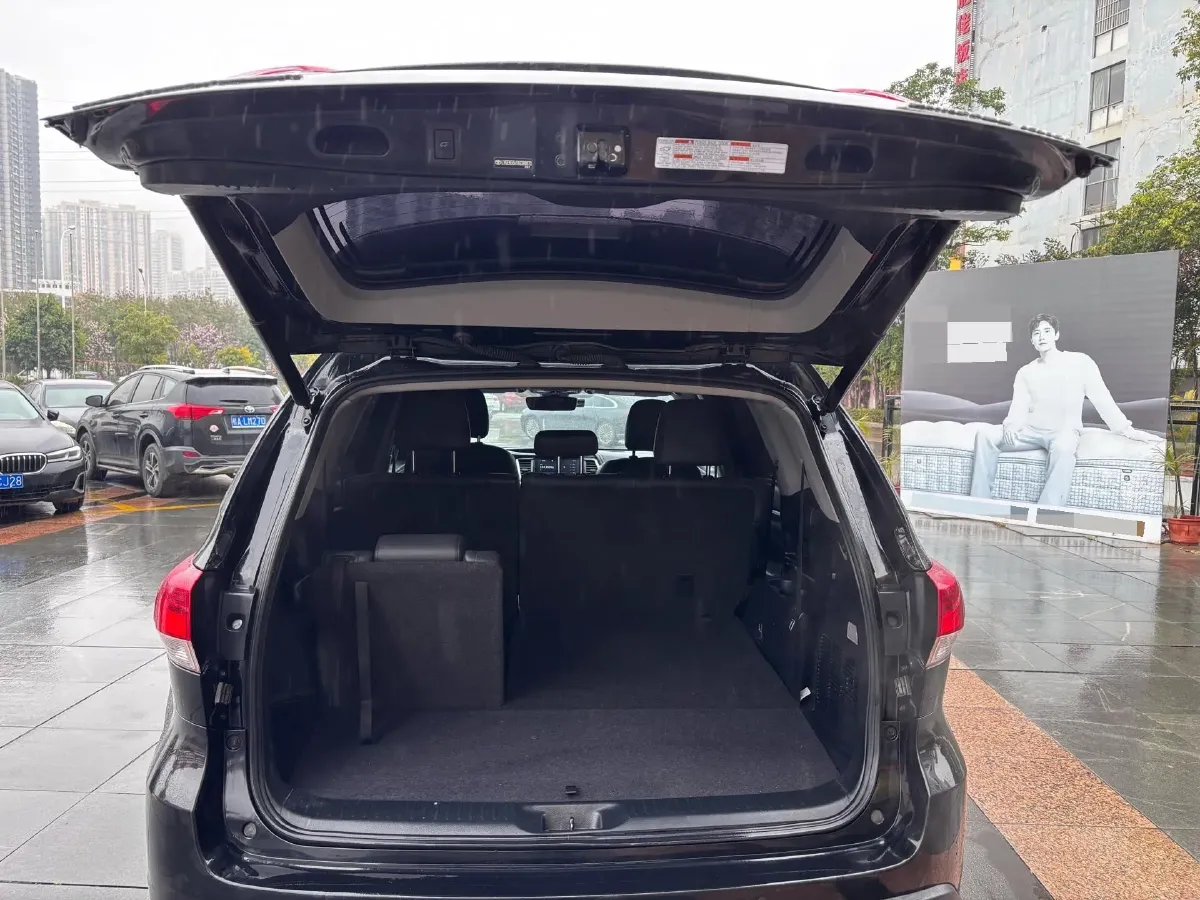 2019 HanTeng V7 1.5T 156HP L4 6AT,autocango,china used car exporter,china ev exporter,chinese used car exporter,chinese used ev exporter