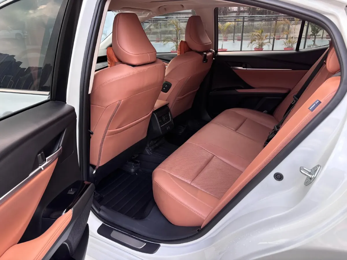 2024 Toyota Camry 2.0L 173HP L4 CVT,autocango,china used car exporter,china ev exporter,chinese used car exporter,chinese used ev exporter