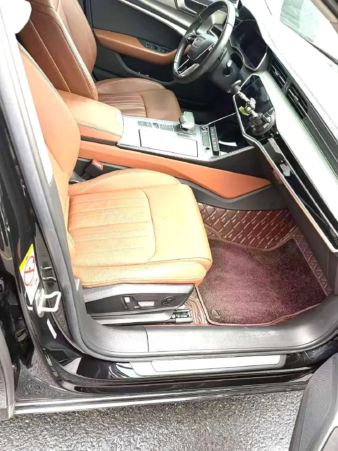 2021 Audi A6L 2.0T 224HP L4 7DCT,autocango,china used car exporter,china ev exporter,chinese used car exporter,chinese used ev exporter