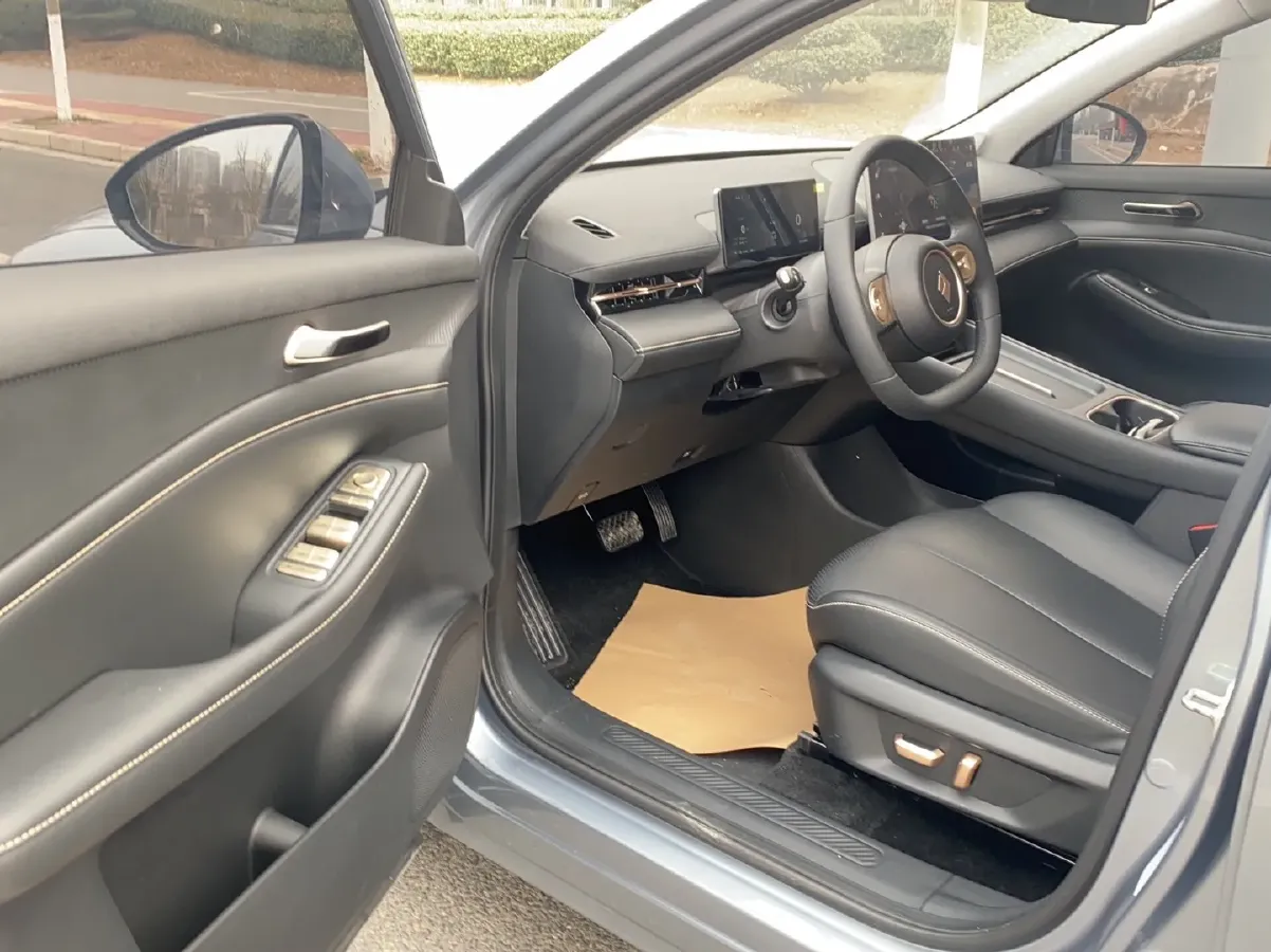 2024 Toyota Levin 1.8L 98HP L4 E-CVT Hybrid,autocango,china used car exporter,china ev exporter,chinese used car exporter,chinese used ev exporter