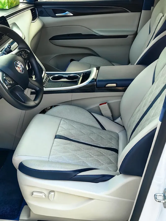 2022 Buick GL8 2.0T 237HP L4 9AT,autocango,china used car exporter,china ev exporter,chinese used car exporter,chinese used ev exporter