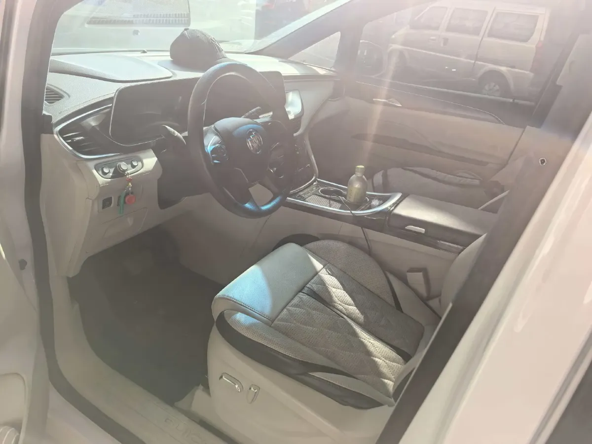 2022 Buick GL8 2.0T 237HP L4 9AT,autocango,china used car exporter,china ev exporter,chinese used car exporter,chinese used ev exporter