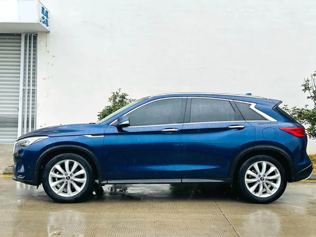 2018 Jeep Grand Commander 2.0T 265HP L4 9AT,autocango,china used car exporter,china ev exporter,chinese used car exporter,chinese used ev exporter