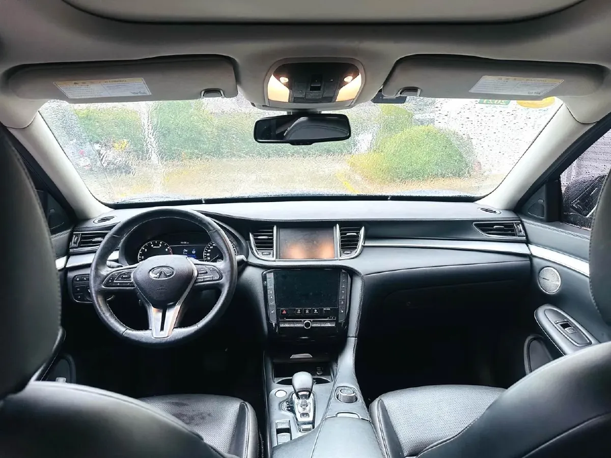 2018 Jeep Grand Commander 2.0T 265HP L4 9AT,autocango,china used car exporter,china ev exporter,chinese used car exporter,chinese used ev exporter