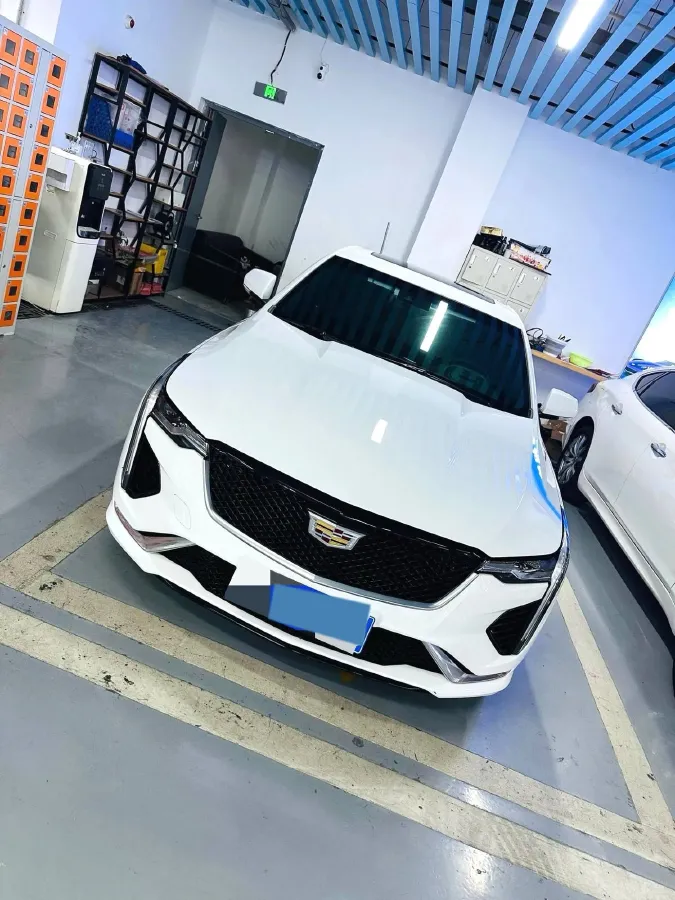 2021 Cadillac CT4 2.0T 237HP L4 8AT,autocango,china used car exporter,china ev exporter,chinese used car exporter,chinese used ev exporter