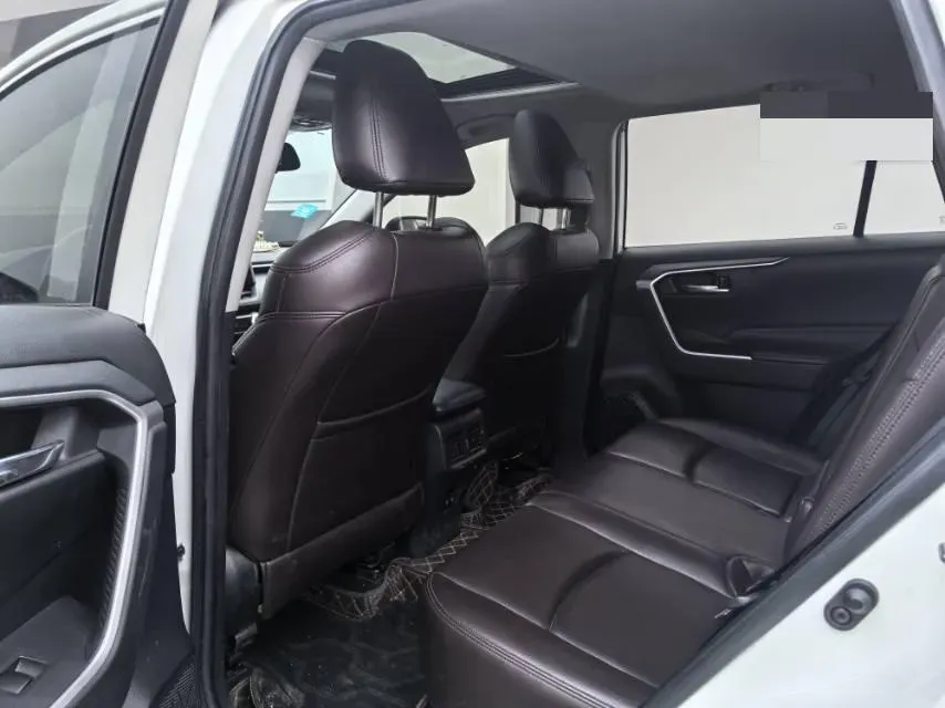 2020 Toyota RAV4 2.0L 171HP L4 CVT,autocango,china used car exporter,china ev exporter,chinese used car exporter,chinese used ev exporter