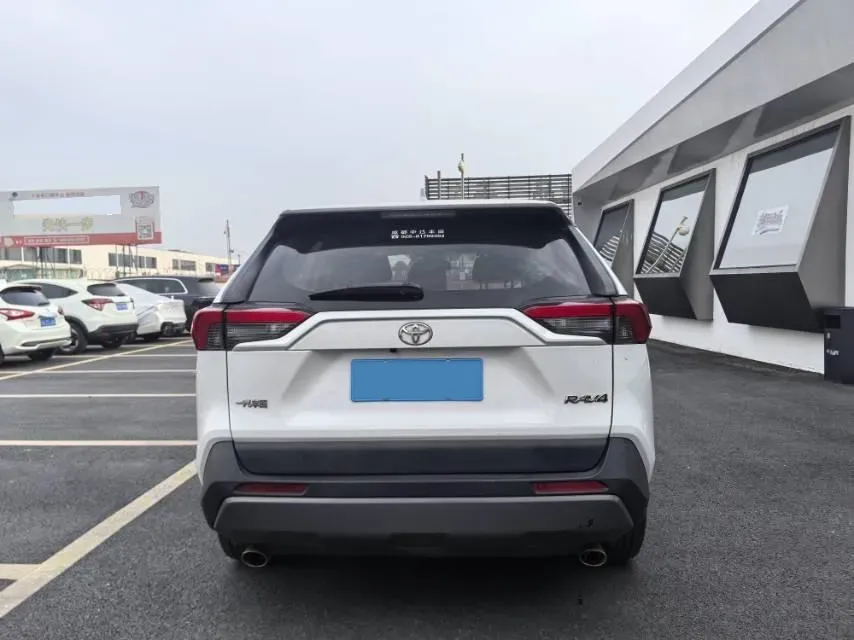 2020 Toyota RAV4 2.0L 171HP L4 CVT,autocango,china used car exporter,china ev exporter,chinese used car exporter,chinese used ev exporter