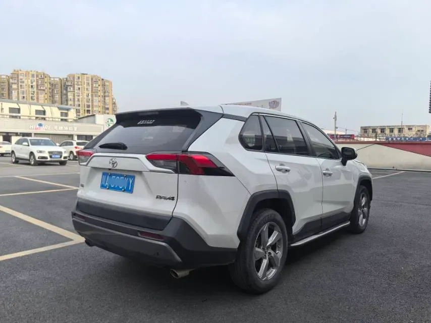 2020 Toyota RAV4 2.0L 171HP L4 CVT,autocango,china used car exporter,china ev exporter,chinese used car exporter,chinese used ev exporter