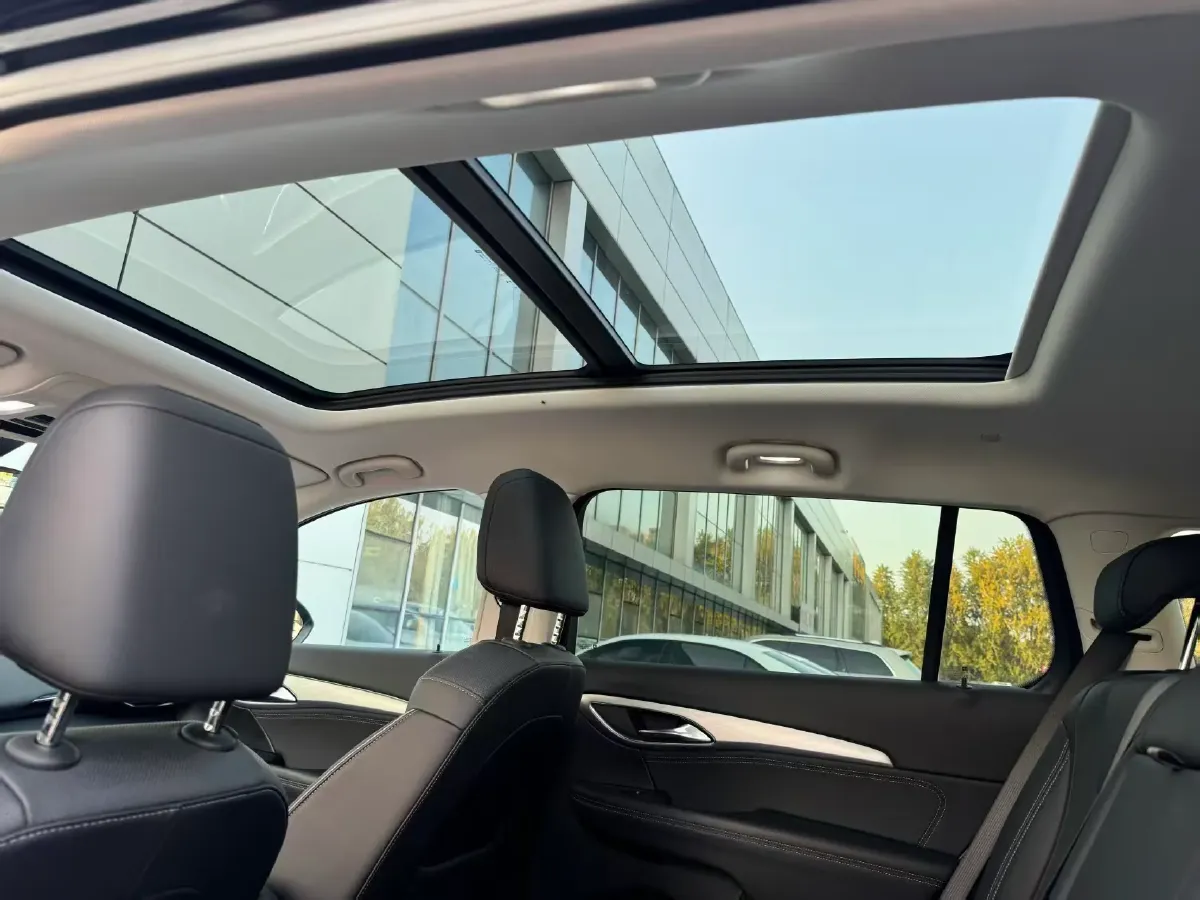 2023 Buick EnvisionPlus 2.0T 237HP L4 9AT,autocango,china used car exporter,china ev exporter,chinese used car exporter,chinese used ev exporter