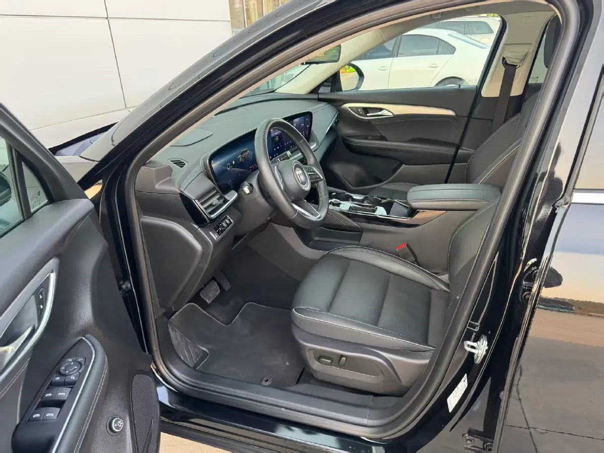 2023 Buick EnvisionPlus 2.0T 237HP L4 9AT,autocango,china used car exporter,china ev exporter,chinese used car exporter,chinese used ev exporter