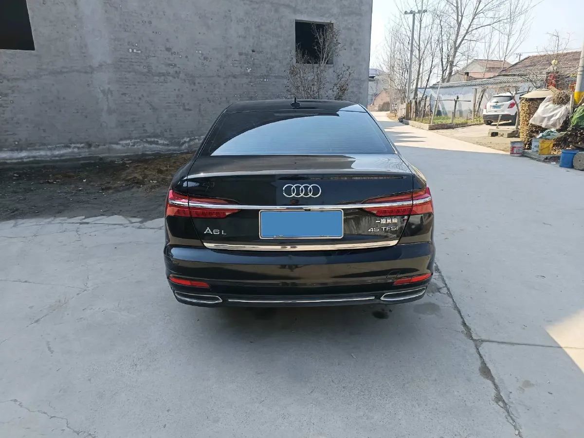 2021 Audi A6L 2.0T 224HP L4 7DCT,autocango,china used car exporter,china ev exporter,chinese used car exporter,chinese used ev exporter