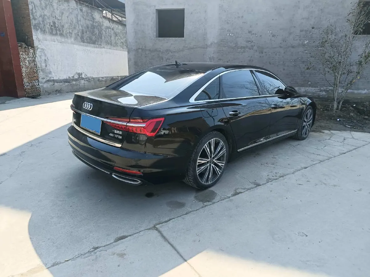 2021 Audi A6L 2.0T 224HP L4 7DCT,autocango,china used car exporter,china ev exporter,chinese used car exporter,chinese used ev exporter