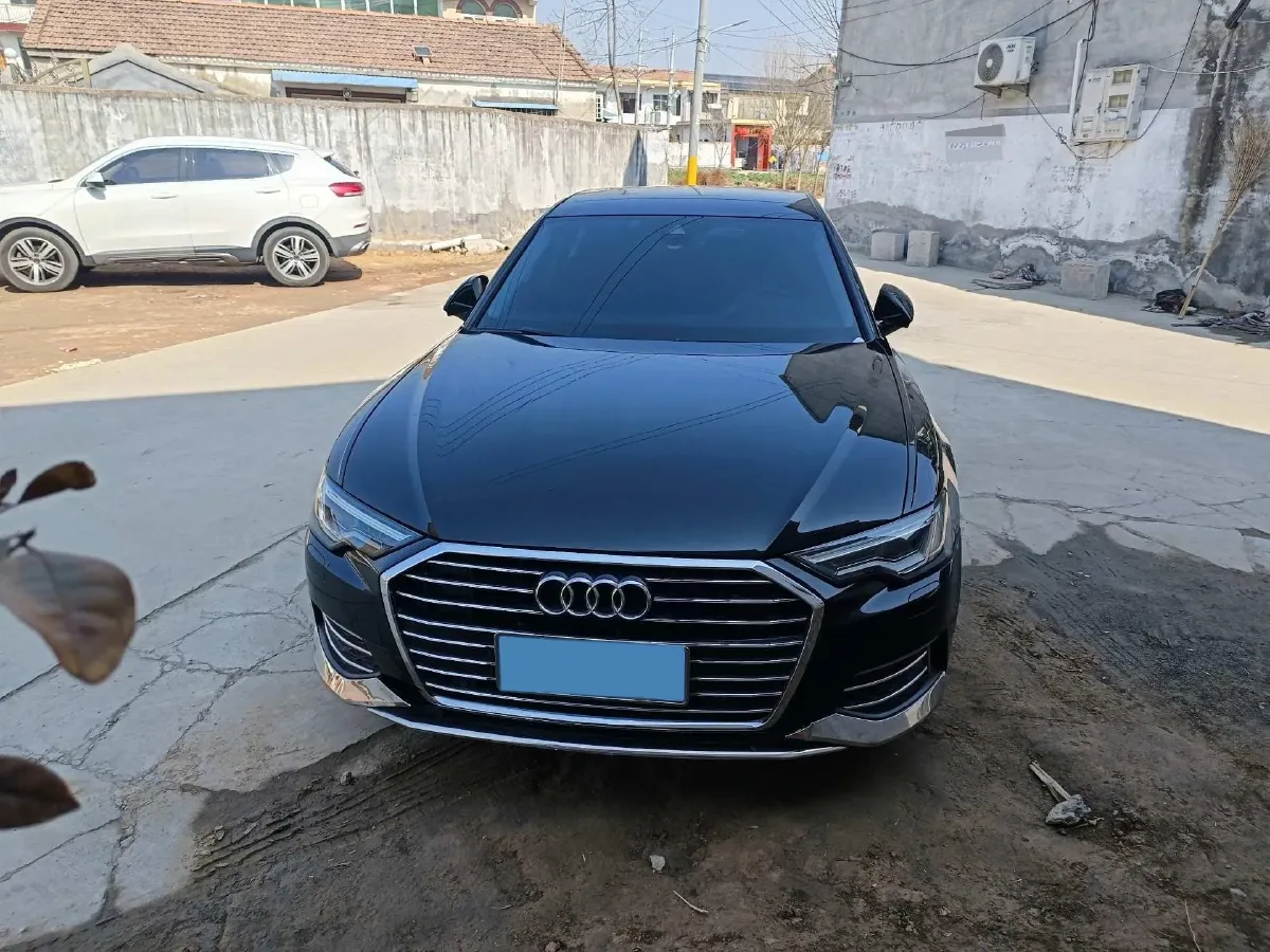 2021 Audi A6L 2.0T 224HP L4 7DCT,autocango,china used car exporter,china ev exporter,chinese used car exporter,chinese used ev exporter