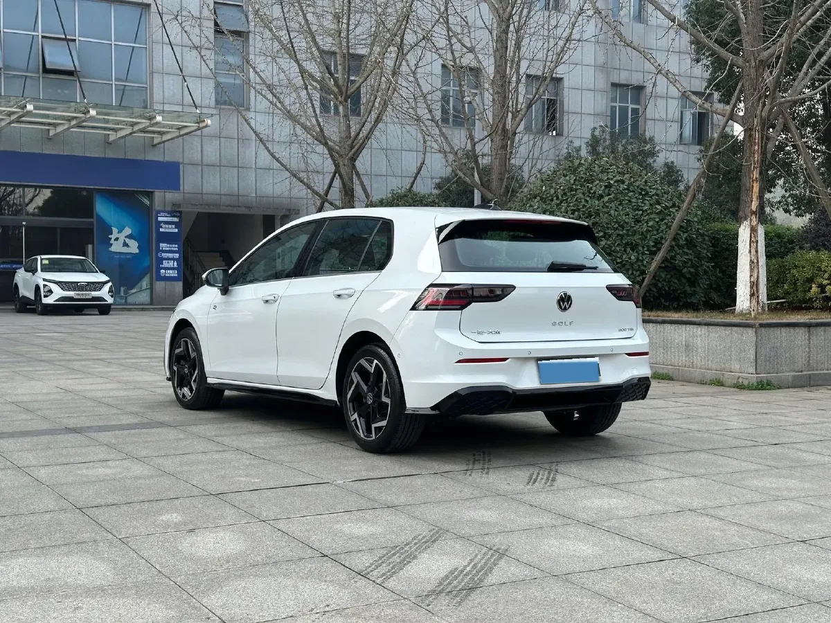 2025 Volkswagen Golf 1.5T 160HP L4 7DCT,autocango,china used car exporter,china ev exporter,chinese used car exporter,chinese used ev exporter