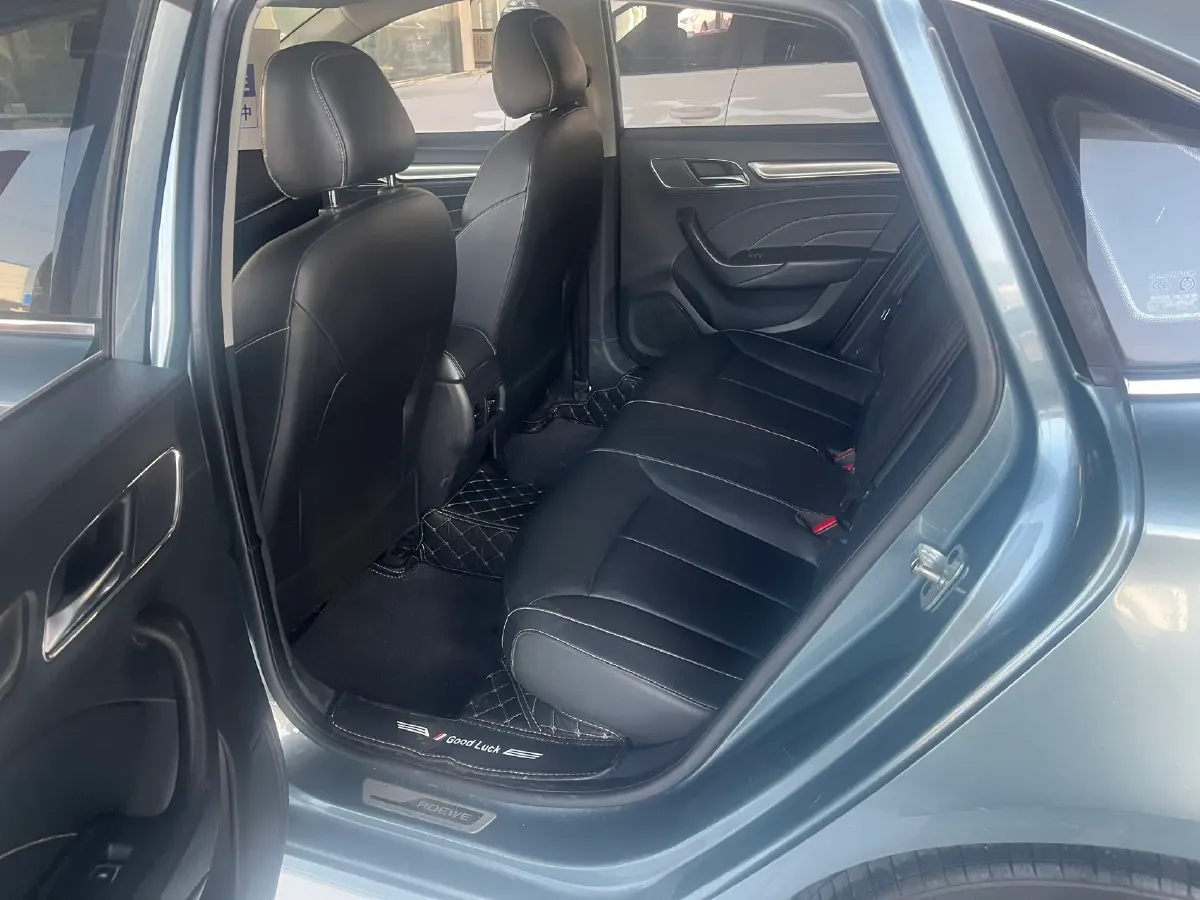 2018 Roewe i6 1.5T 169HP L4 7DCT,autocango,china used car exporter,china ev exporter,chinese used car exporter,chinese used ev exporter