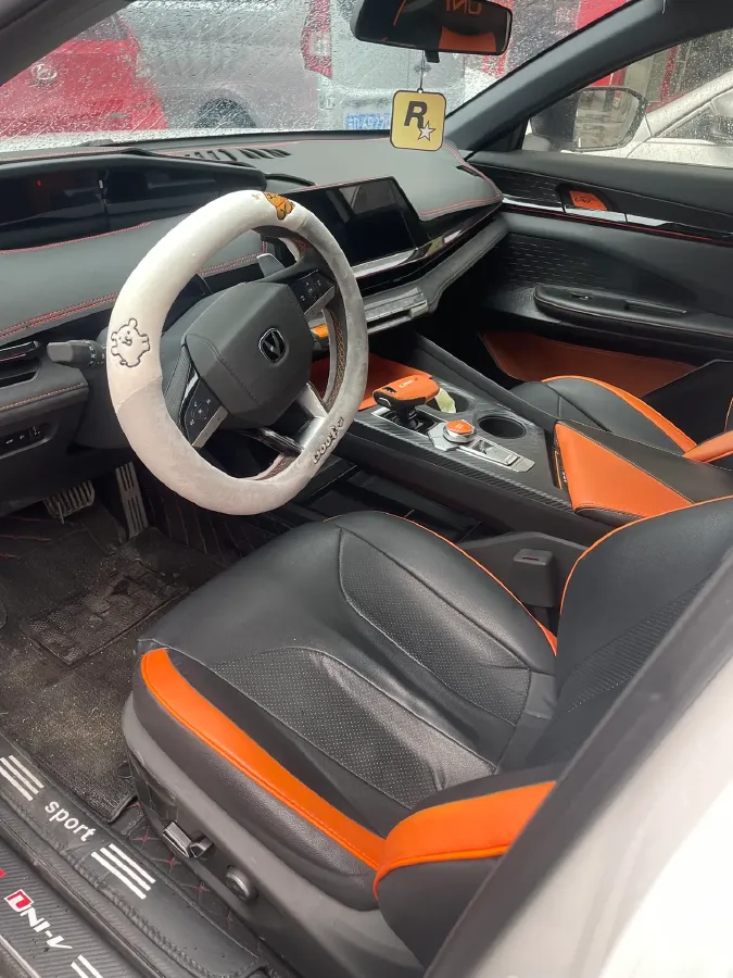 2024 ChangAn UNI-V 1.5T 188HP L4 7DCT,autocango,china used car exporter,china ev exporter,chinese used car exporter,chinese used ev exporter