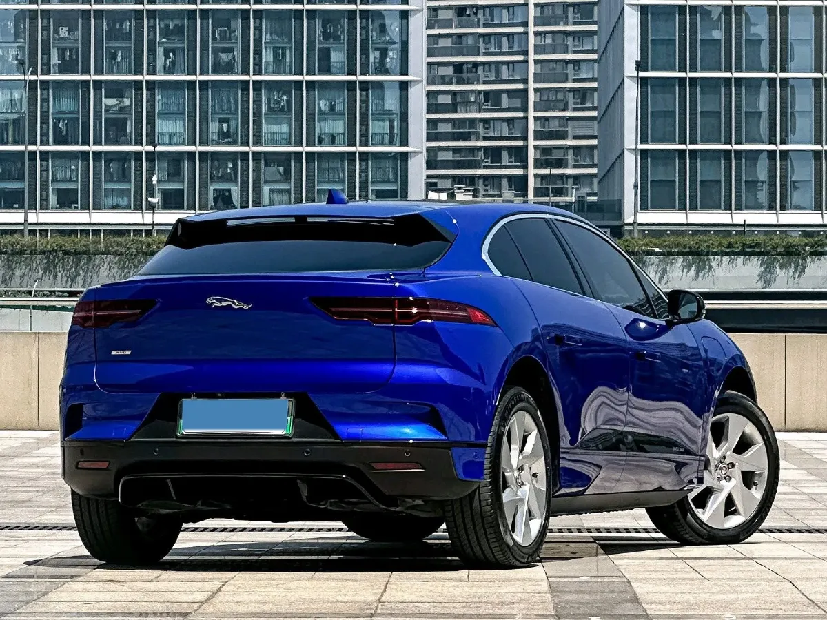 2018 Land Rover Range Rover Velar 2.0T 250HP L4 8AT,autocango,china used car exporter,china ev exporter,chinese used car exporter,chinese used ev exporter